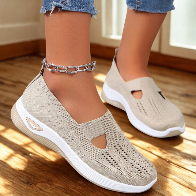 Women’s Breathable Mesh Walking Shoes Lightweight Slip On Sneakers