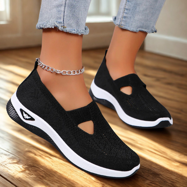 Women’s Breathable Mesh Walking Shoes Lightweight Slip On Sneakers